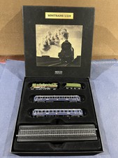Train Bleu Minitrains 1/220