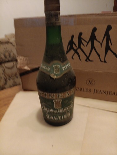 Vins pineau des - vins, charentes