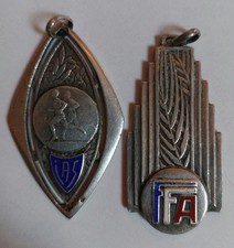 Lot de 2 médailles anciennes