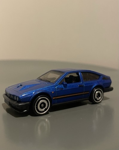 Miniature alfa romeo gtv6 - miniature,