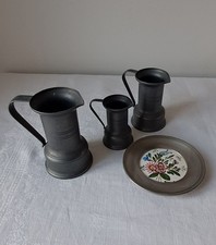 Lot De Petits Pots En Etain Et