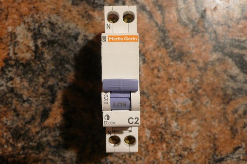 Disjoncteur modulaire - modulaire, 2a