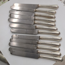 12 COUTEAUX Poinçon CHRISTOFLE métal argenté 27 cm