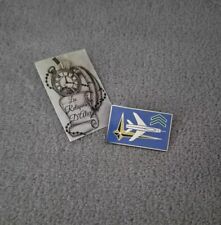 Insigne / pucelle base aérienne 136 Toul Bremgarten A875 Delsart