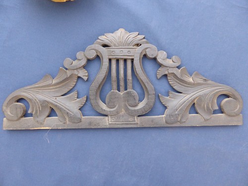 Ancien fronton bois - fronton,