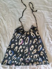 Black tank with tan shapes