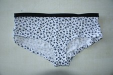 Culotte blanche et motifs