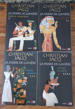 CHRISTIAN JACQ - LE PIERRE DE