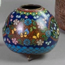 Petit Pot vase tripode chinois