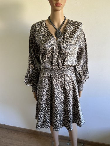 Robe léopard neuve - , à