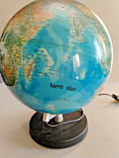 Ancienne mappemonde de 1977