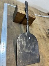 Pelle Four CHEMINEE - ATRE -  outil ancien forgé 19e