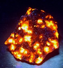 Yooperlite fluorescente au UV
