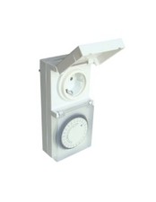 Programmateur journalier analogique avec prise de courant IP44