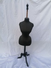 Mannequin taille de Guêpe