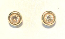 BOUCLES D'OREILLES OR 18 CARATS - Puce en diamants sertis clos 0,20 carat -1,61g