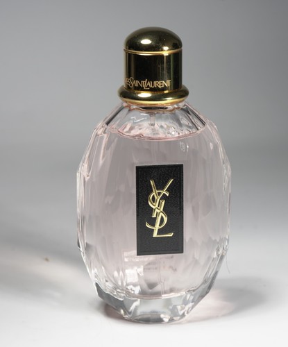 Parisienne yves saint - by,