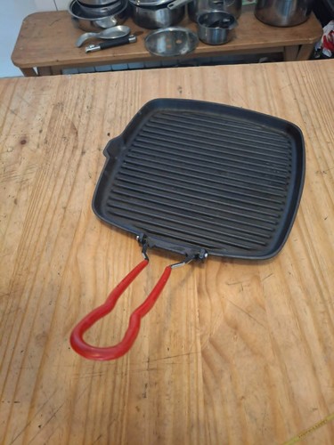Poêle grill carré fonte - poêle,