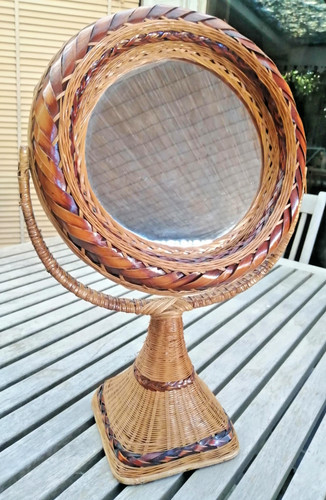Joli miroir poser - en, rotin