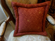 coussin  Léa d'Aubray damasse