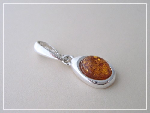 Pendentif ambre véritable mer