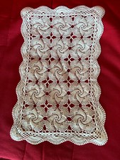 très beau napperon breton rectangulaire couleur crème