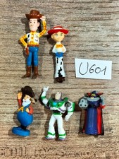 Lot U601: 5 mini figurines Toy