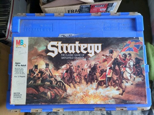 Milton bradley stratego 1986 - milton,