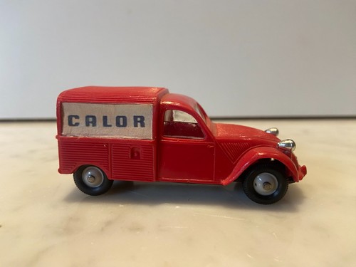 Norev plastque ancienne - plastque,