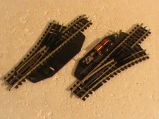 lot de 2 aiguillages HO TRIX EN 3 RAILS/1 AIG DROIT 4363/1 AIG GAUCHE 4351