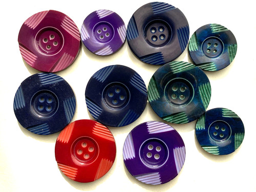 Lot boutons 35 mm - de, 27-35