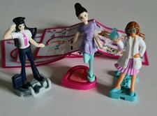 3 figurines Barbie VD402 VD403