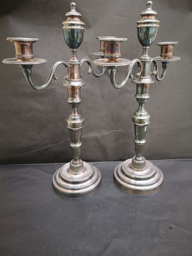 Grande paire chandeliers - , ou