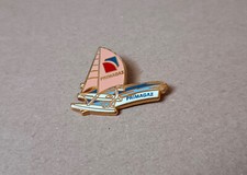 pin's voile / Catamaran