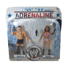 Figurine Marella and Maria WWE