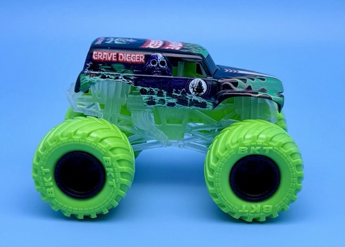 Monster jam truck - monster,