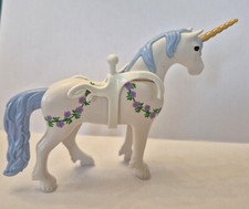 LICORNE BLANCHE ET BLEUE AVEC HARNAIS FAIRIES 6055 CENTRE DE SOINS PLAYMOBIL...