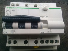 Disjoncteur différentiel