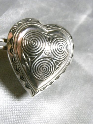 Broche coeur kelt - 🇫🇷,