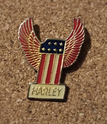 Pin harley davidson numéro - pin's,