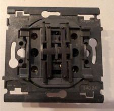 84024 Legrand SAGANE  MECANISME double INTERRUPTEUR +  POUSSOIR inter