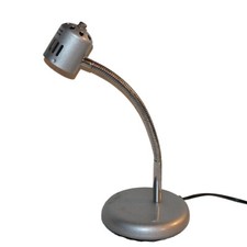 Lampe de table en aluminium