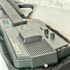 Guitare numérique CASIO DG-1