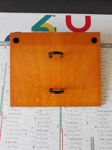 Porte ephemeride bois - ephemeride, en