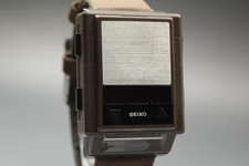 Montre numérique vintage