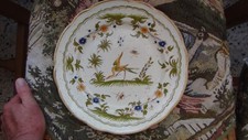 ASSIETTE DECORATION  VIEUX MOUSTIERS Reproduction du  18 ème siècle diam 26 cm
