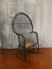 FAUTEUIL A BASCULE EN MÉTAL POUR POUPÉE , VINTAGE, STYLE ÉMMANUELLE