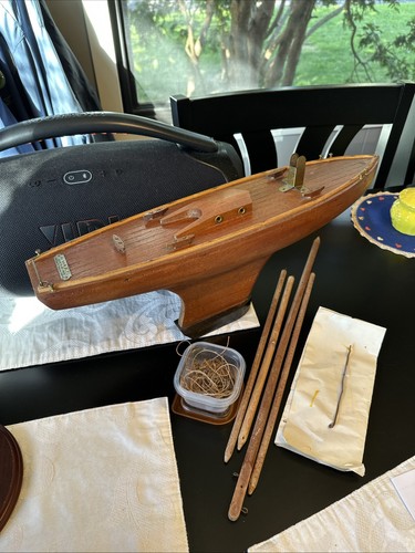 Antique french pond yacht - antique, au