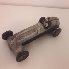 VOITURE DE COURSE ANCIENNE