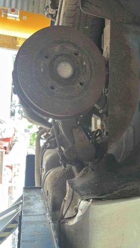 Essieu arriere peugeot 206 - essieu,